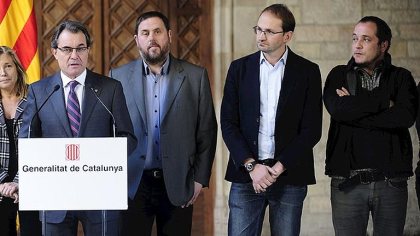 Artur Mas junto a los partidarios de la consulta independentista. Fuente: El País